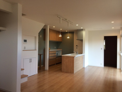 {55051676-101B-4856-9C59-CC938654A842}