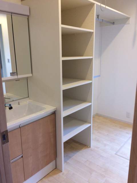 {2E69C77D-06F9-47A3-9B30-D005CB0CC7E6}