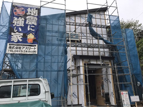 {380B70DD-853A-49F1-8A6D-3DBAAEA3393E}