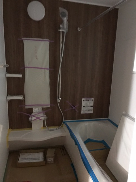 {F620F812-A294-4642-A725-A5D4703E2700}