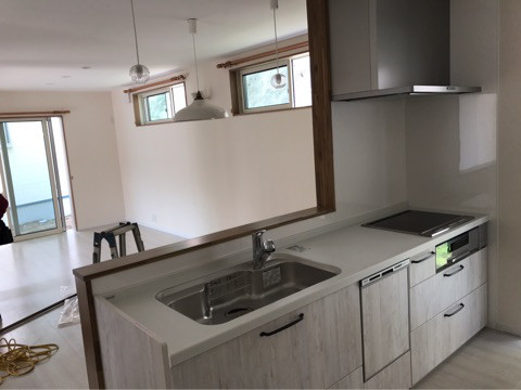 {37665FA0-394C-4519-AD4E-0D172AAA21EA}