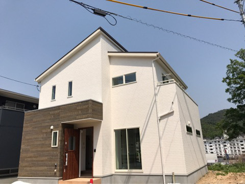 {4FBB4CD5-BAA6-4068-8DBE-4CB77AF73F1C}