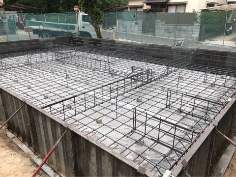 {0F3A2E5C-2704-4E7B-934D-407467583050}