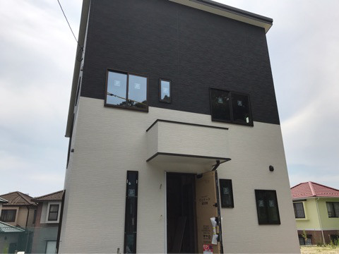 {F979271A-2CE7-4B86-BAAA-C9C29E41C82B}