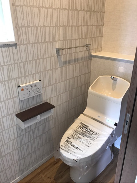 {1A7DD7AC-DE38-427D-B80A-32C85AD3B4C7}