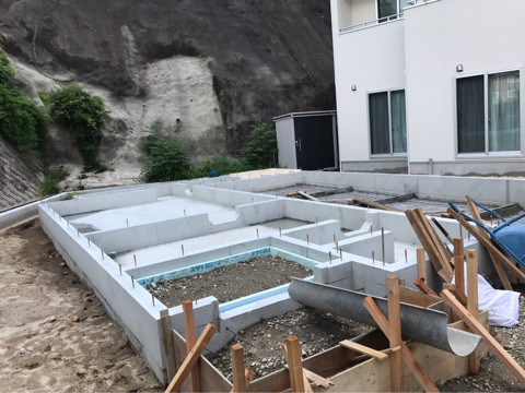 {92BD9C9C-766C-4D8B-B51F-5C132DB20715}