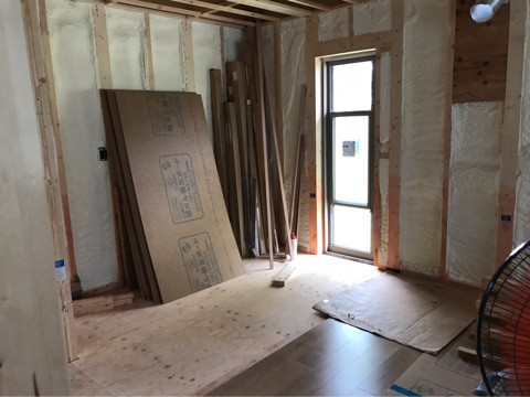 {EC8E761E-B52D-4B70-813D-3CD95E476081}