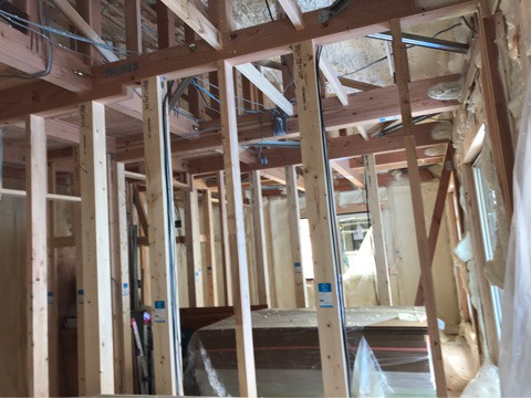 {091657E2-EC01-40DE-9AFB-C881B4E3DBE2}