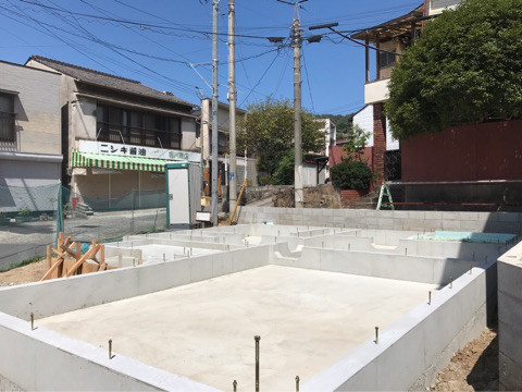 {E5856E3F-B8F7-4563-A5BA-F25477BEC006}