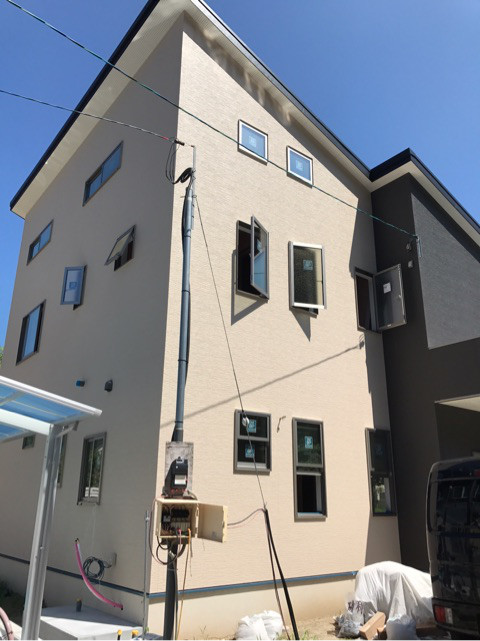 {CED73063-407B-4552-AAD9-5114AECB3D41}