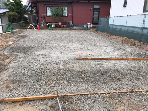 {10806B8E-7583-47D3-81F6-9D14FF2A32F2}