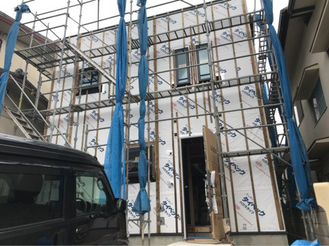 {E608D777-0115-41A6-ADE9-56C114242B8D}