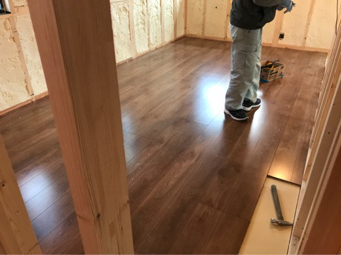 {CAED32C7-A054-410A-9D28-730636F389C6}