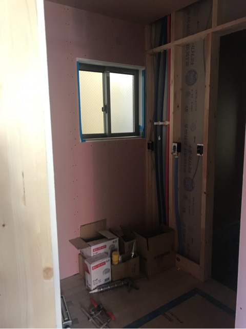 {9513A673-1FF8-49F9-9BBE-E18AB98668E2}