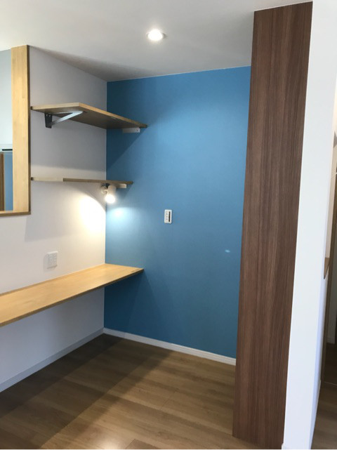 {EEFE344C-9DB0-43C0-B2FE-7D351F71B3F3}