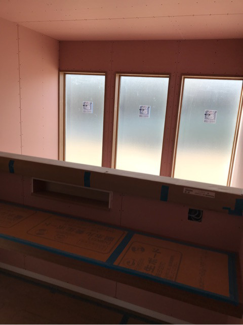 {4B21A159-B705-470D-9167-C28572A6770A}