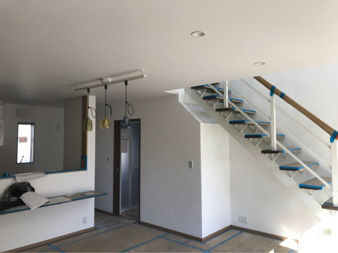 {EE2049E9-E630-4DD7-A910-39B532E0ED56}