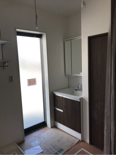 {FA6028E9-81DE-4C07-85F1-E53DFA04C3E2}