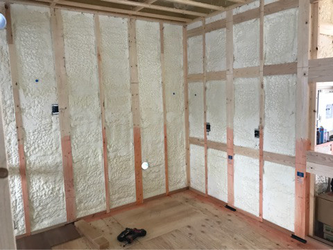 {C8B90E4B-8FC5-46BE-A77B-8C422AB86705}