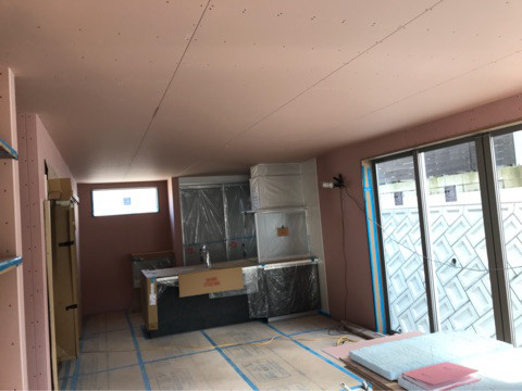 {13694894-1F46-4753-BA4F-44AAAB6AE6BB}