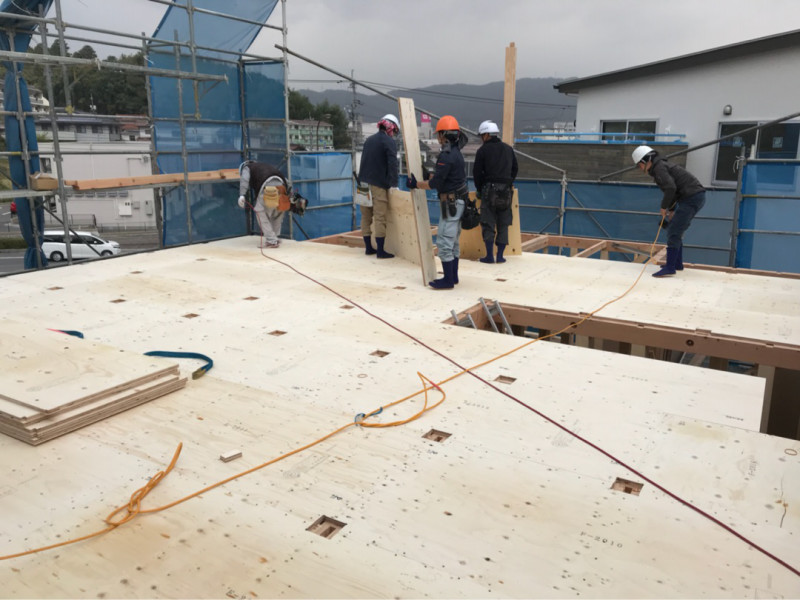 {930AE132-C4DF-425B-8DDF-EAFA93AF866C}